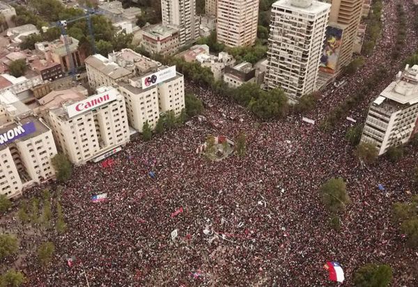 Duros choques durante estallido social en Chile