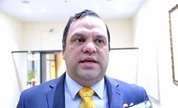 HOY / Ministro Varela culpa a contador: “Una herencia se asentó como compra”