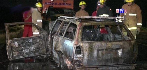 Vehículo se incendia tras choque frontal sobre Acceso Sur | Noticias Paraguay