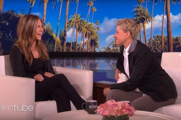 Jennifer Aniston anunció que está trabajando en algo junto a sus compañeros de Friends