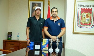 Tenista esteño recibirá apoyo municipal
