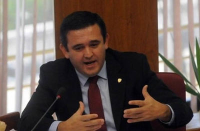 Para Petta, Contraloría no fue clara en la aplicación del debido proceso