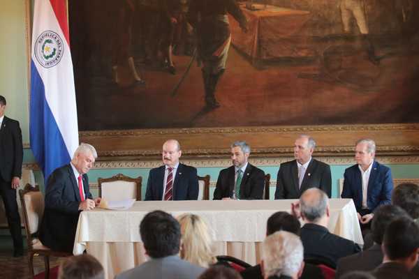 Firman el contrato para construir la Costanera Sur » Ñanduti