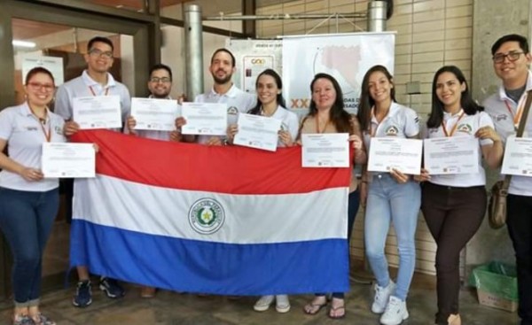 UNE conquista 9 premios en la Jornada de Jóvenes Investigadores