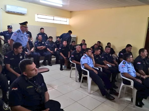No son 21 sino 40 los policías implicados en protección a narco, según la Fiscalía - ADN Paraguayo