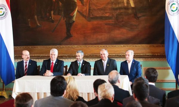 Firman contrato para inicio de franja costera y avenida en el Bañado Sur | .::Agencia IP::.