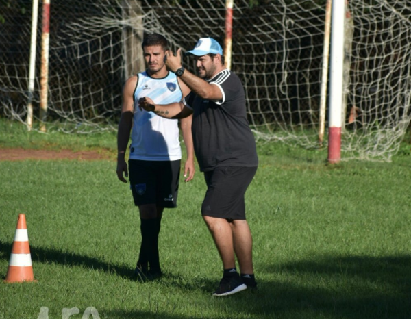 HOY / Atyrá se queda sin plantel en plena lucha por el ascenso