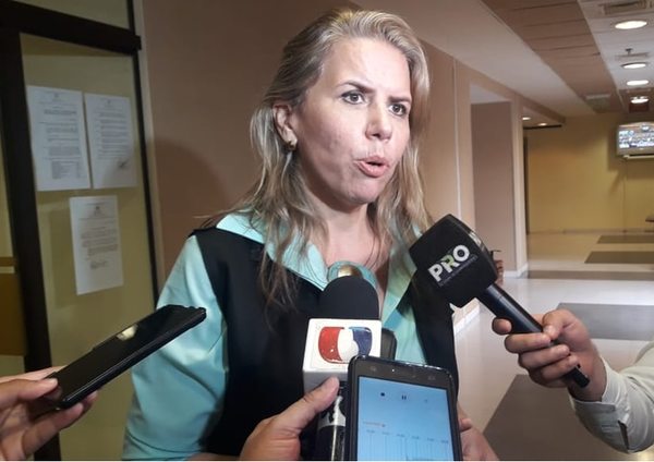 Ministra de Industria defiende acuerdo automotriz con Argentina - La Primera Mañana - ABC Color