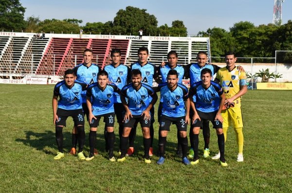 Atyrá echó a todos sus jugadores y cuerpo técnico
