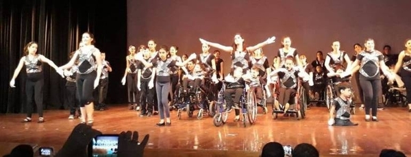 HOY / Festival de Danza inclusivo en el Teatro del Centro Paraguayo Japonés