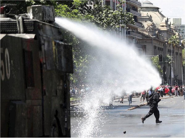 Cerca de 1.000 imputados durante las protestas en Chile