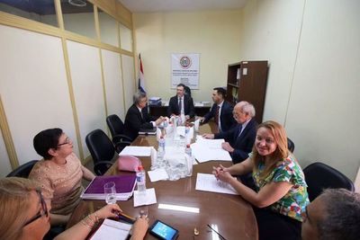 Permiso para elaborar aceite de cannabis sigue en estudio