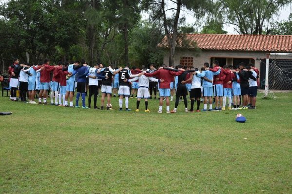 Crisis en Atyrá: El presidente echó a todo el plantel