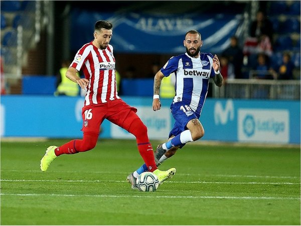 El Atlético cede empate ante el Alavés