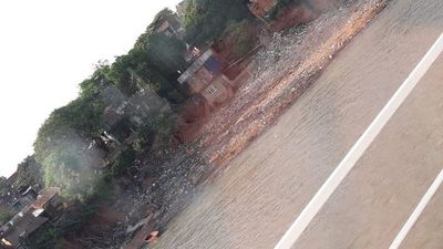 Vecinos inconscientes ensucian el río - Crónicas Ciudadanas - ABC Color