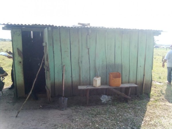 Decapitan a un hombre dentro de precaria vivienda en Alto Verá