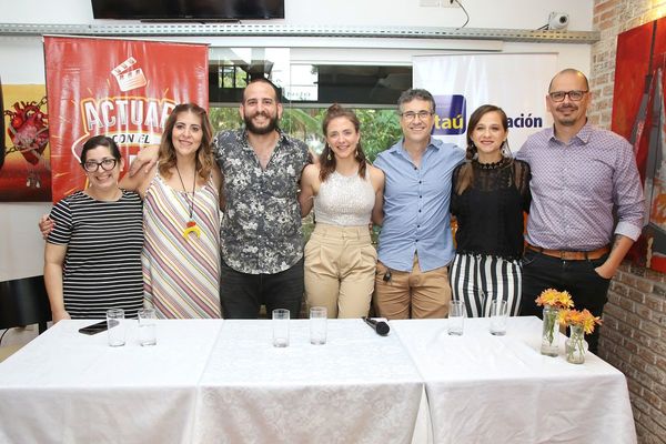TIA ofrece charla con dos actores