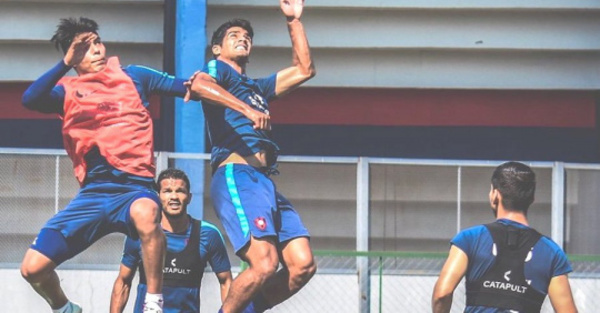 Cerro con artillería completa