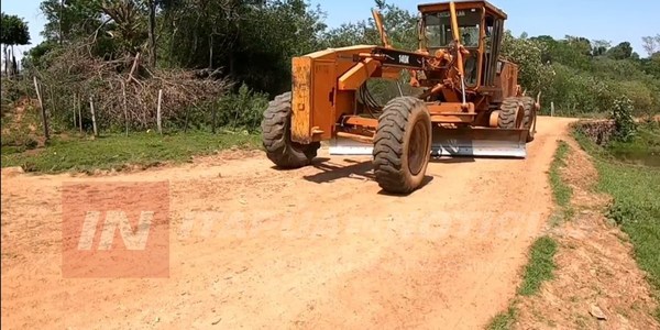 JOSÉ L. OVIEDO: REPARACIÓN DE CAMINOS LLEGA A PUNTA PORÁ