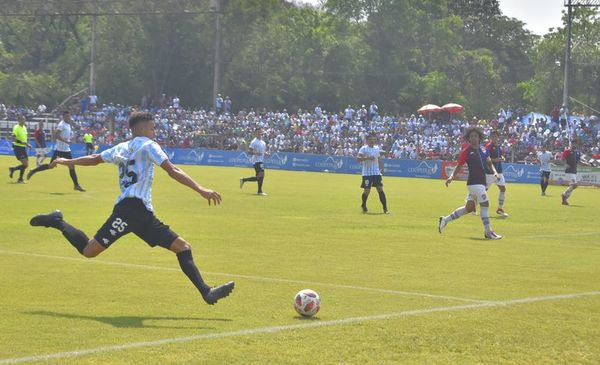 Sin fútbol de 11:00 a 16:59 - Fútbol - ABC Color