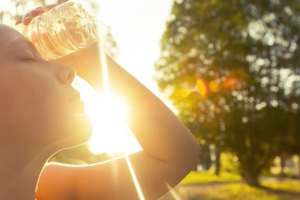 EVITÁ EXPONERTE AL SOL EN “HORAS PICO”