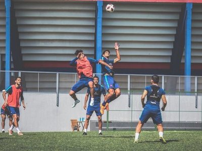 En Cerro Bernay prepara variantes
