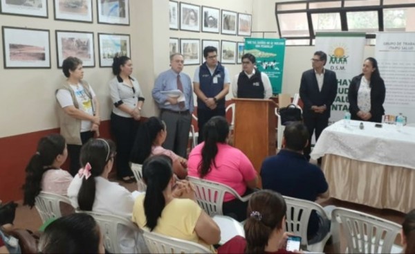 Docentes y profesionales sanitarios se  capacitan en la Gobernación