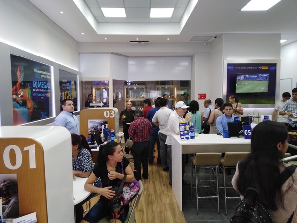 Tigo reinaugura su tienda Tigo Mall Excelsior » Ñanduti