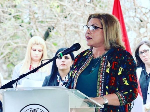 Ministra de la Mujer dice que no es corrupta y busca aclarar informe de Contraloría