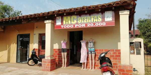 Ladronas de peso: tres gorditas «golpean» dentro de un local comercial | Radio Regional 660 AM