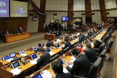 Diputados derogan ley de pensiones graciables