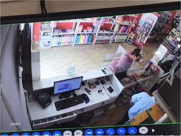 Asaltantes se llevan cerca de G. 50 millones de comercio en Tobatí