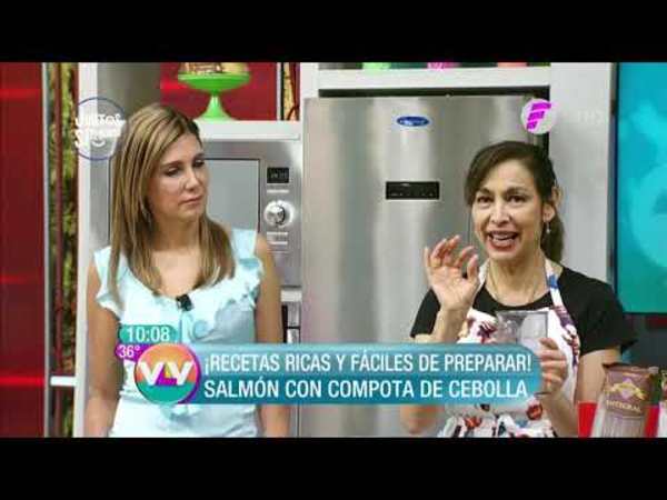Salmón con compota de cebolla y Mousse de durazno