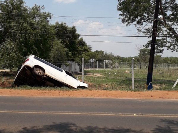 Conductora sufre lesiones tras accidente de tránsito en Limpio