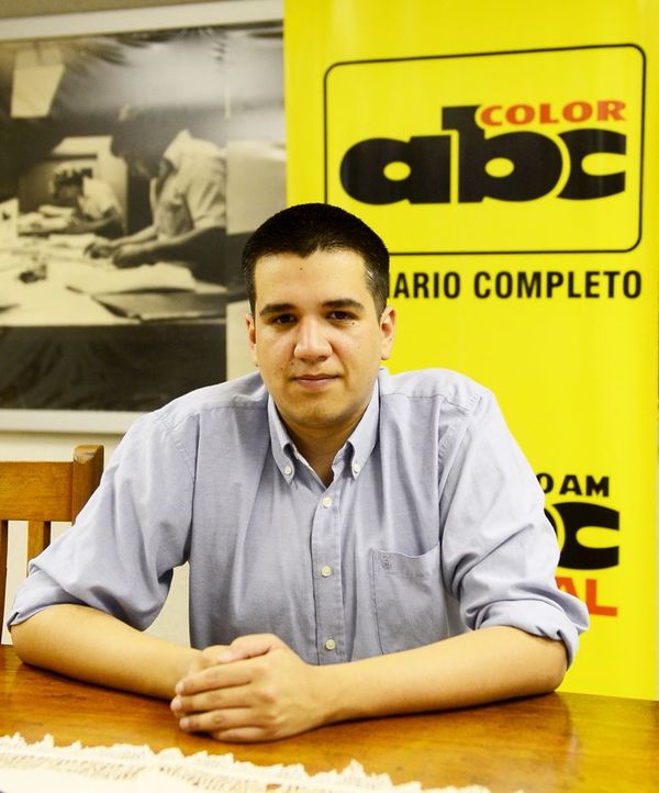 José Cabrera forja su camino entre la pluma y el escenario - Artes y Espectáculos - ABC Color