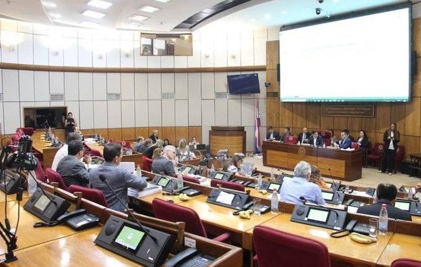HOY / Bicameral de presupuesto: US$ 13.390 millones aprobado y podría desatar turbulencias
