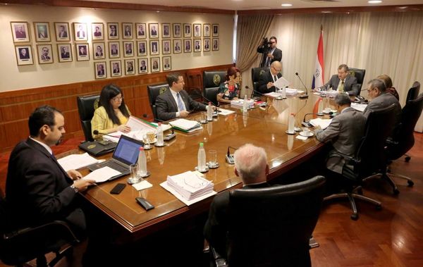 Decisiones de la plenaria de la Corte Suprema de Justicia