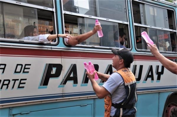 Ante ola de calor, en marcha operativo de asistencia a la ciudadanía: Hidrátate