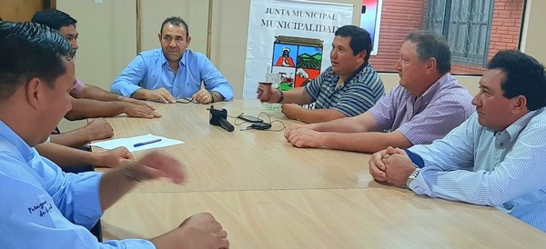 REUNIÓN CON EL INTENDENTE DE ALTO VERÁ SOBRE ACCIONES A IMPLEMENTARSE EN LA ZONA.