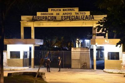 Policía-kuéra ojoajúva narco rehe oiméta prisión Agrupación Especializada - ABC Remiandu - ABC Color