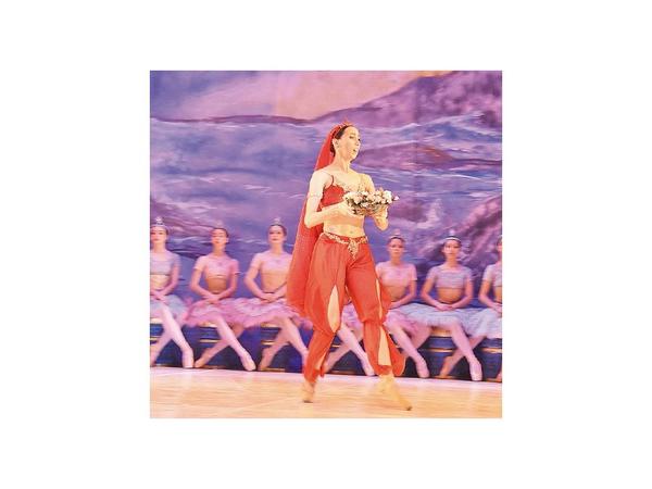 Últimas funciones de la  obra de ballet La bayadera, en el Teatro Municipal