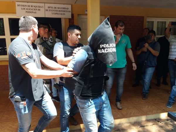 Detienen a presunto sicario brasileño del PCC dentro de un shopping de CDE