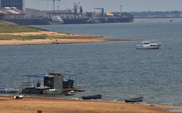 Bajo nivel de los ríos pone en riesgo el transporte fluvial