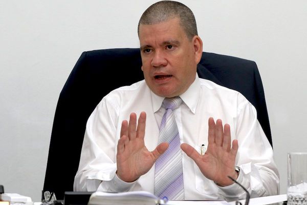 Barrios: Asusta silencio del Gobierno sobre declaraciones juradas de ministros