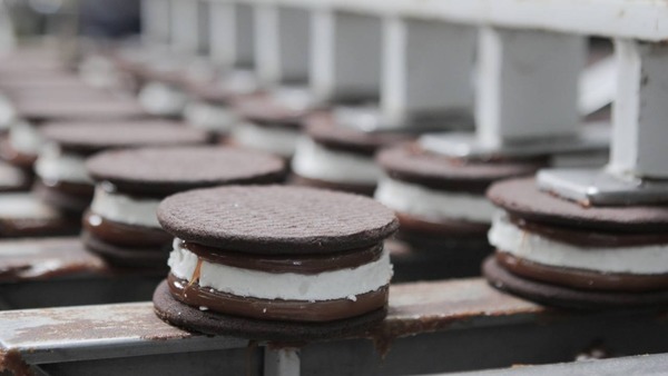 Uruguayos instalarán fábrica de alfajores en marzo de 2020