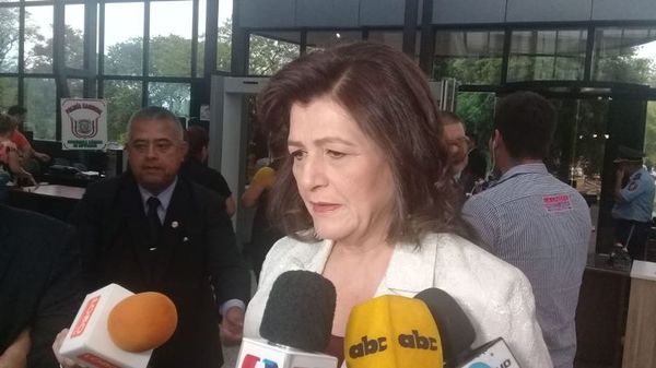 Blanca Ovelar sobre Petta: “Hay que ser justos” - Nacionales - ABC Color