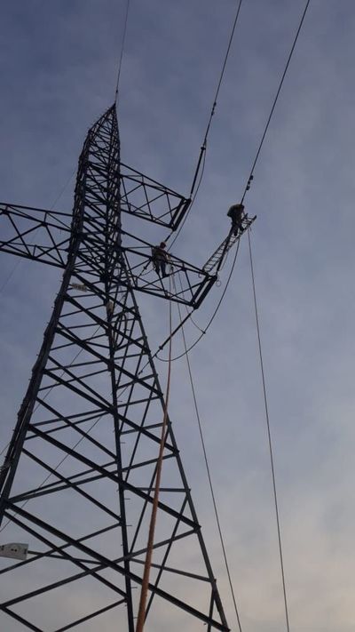 Casi 16 horas después, restablecen energía en Canindeyú - Nacionales - ABC Color