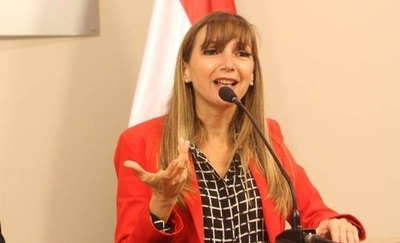 HOY / Viajó 9 veces a costa del  estado, hace figurar 5: otra  declaración falsa de ministra