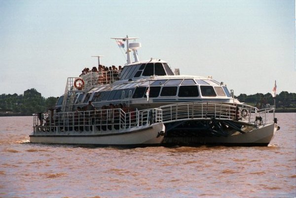Paseos en catamarán desde este viernes en Franco