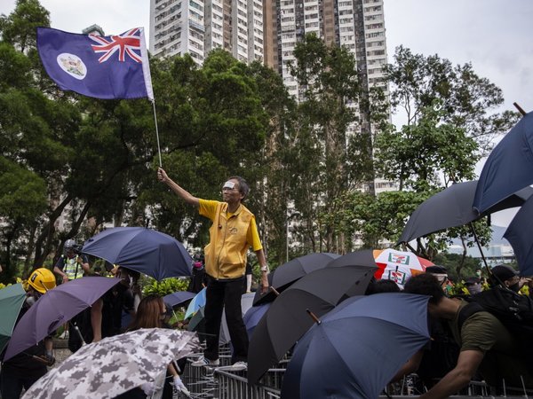 Economía de Hong Kong entra en recesión técnica, luego de 10 años